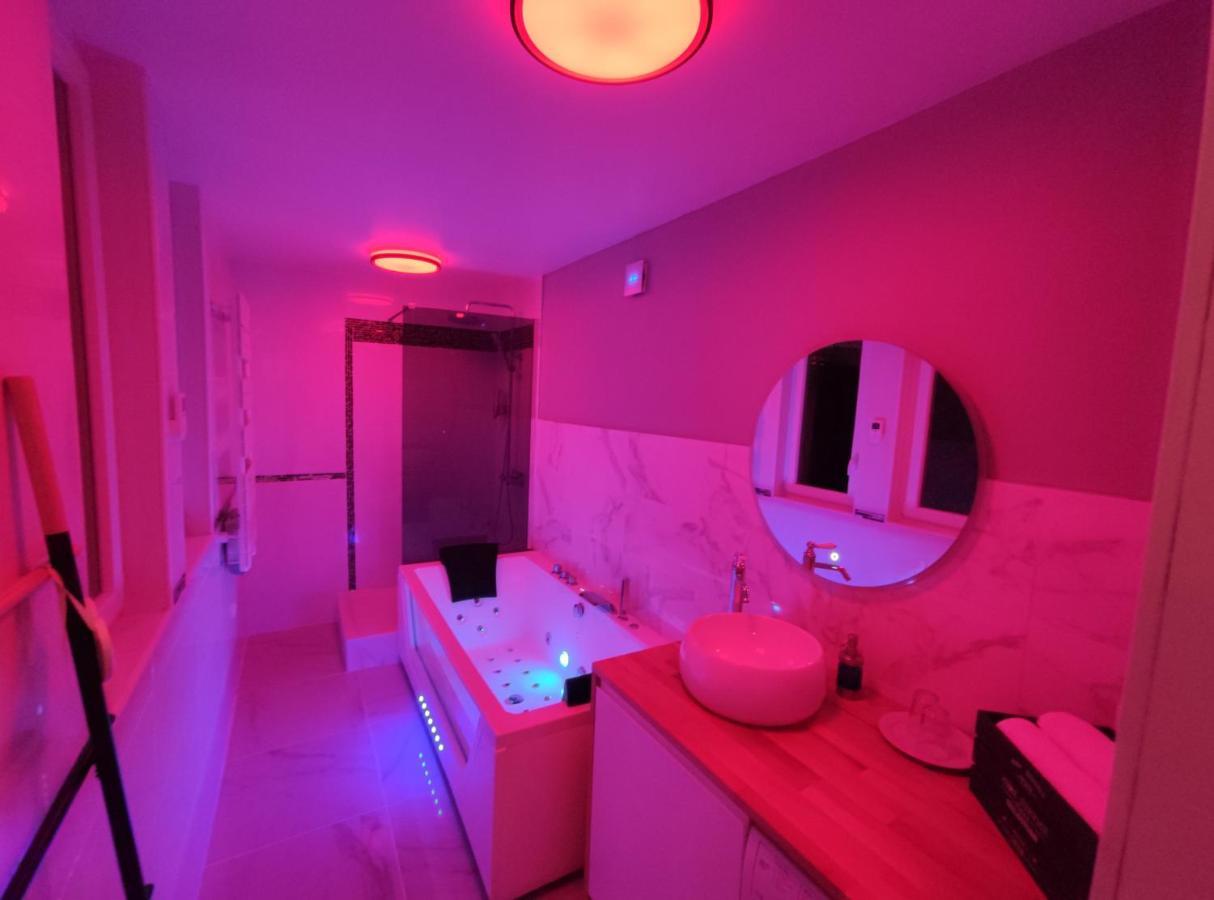 Groom Epernay - Jacuzzi & Champagne Bagian luar foto